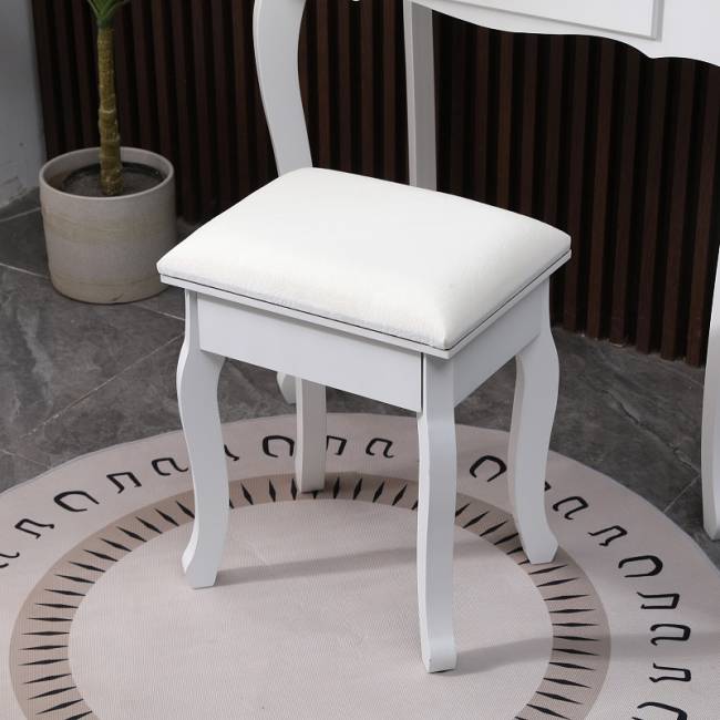 Туалетный столик CZ23