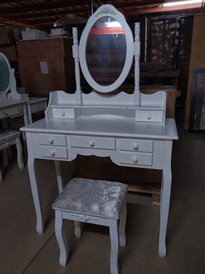 Туалетный столик S023