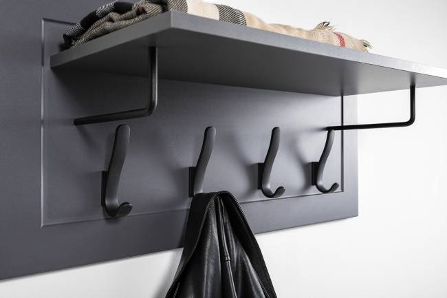 Комод четыре ящика с настенной вешалкой и двумя платяными шкафами Остин цвет серый графит/дуб крафт золотой Комод четыре ящика с настенной вешалкой и двумя платяными шкафами Остин цвет серый графит/дуб крафт золотой