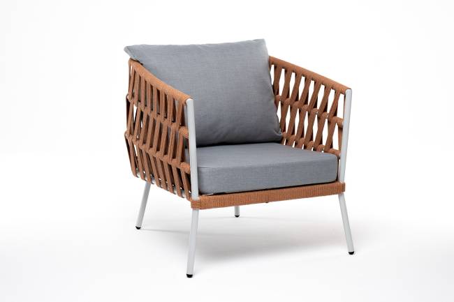 "Диего" кресло плетеное из роупа, каркас алюминий светло-серый (RAL7035) муар, роуп оранжевый меланж круглый, ткань светло-серая "Диего" кресло плетеное из роупа, каркас алюминий светло-серый (RAL7035) муар, роуп оранжевый меланж круглый, ткань светло-серая