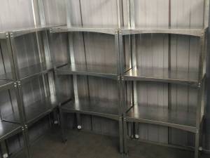 Комплект полок для металлического сарая Комплект полок для металлического сарая