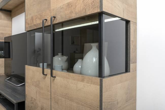 Две тумбы-витрины с подсветкой и с тумбой для телевизора Трувор цвет дуб гранж песочный/интра Две тумбы-витрины с подсветкой и с тумбой для телевизора Трувор цвет дуб гранж песочный/интра