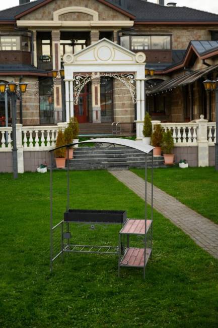 Мангал для дачи с крышей мм-26 Мангал для дачи с крышей мм-26