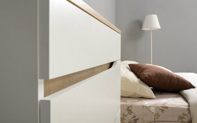 Мебель для спальни Муссон 1600 с тумбой для аппаратуры 13.276 цвет белый/чёрный/дуб эндгрейн элегантный