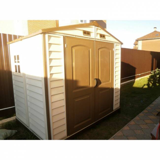 Пластиковый сарай Woodside Пластиковый сарай Woodside